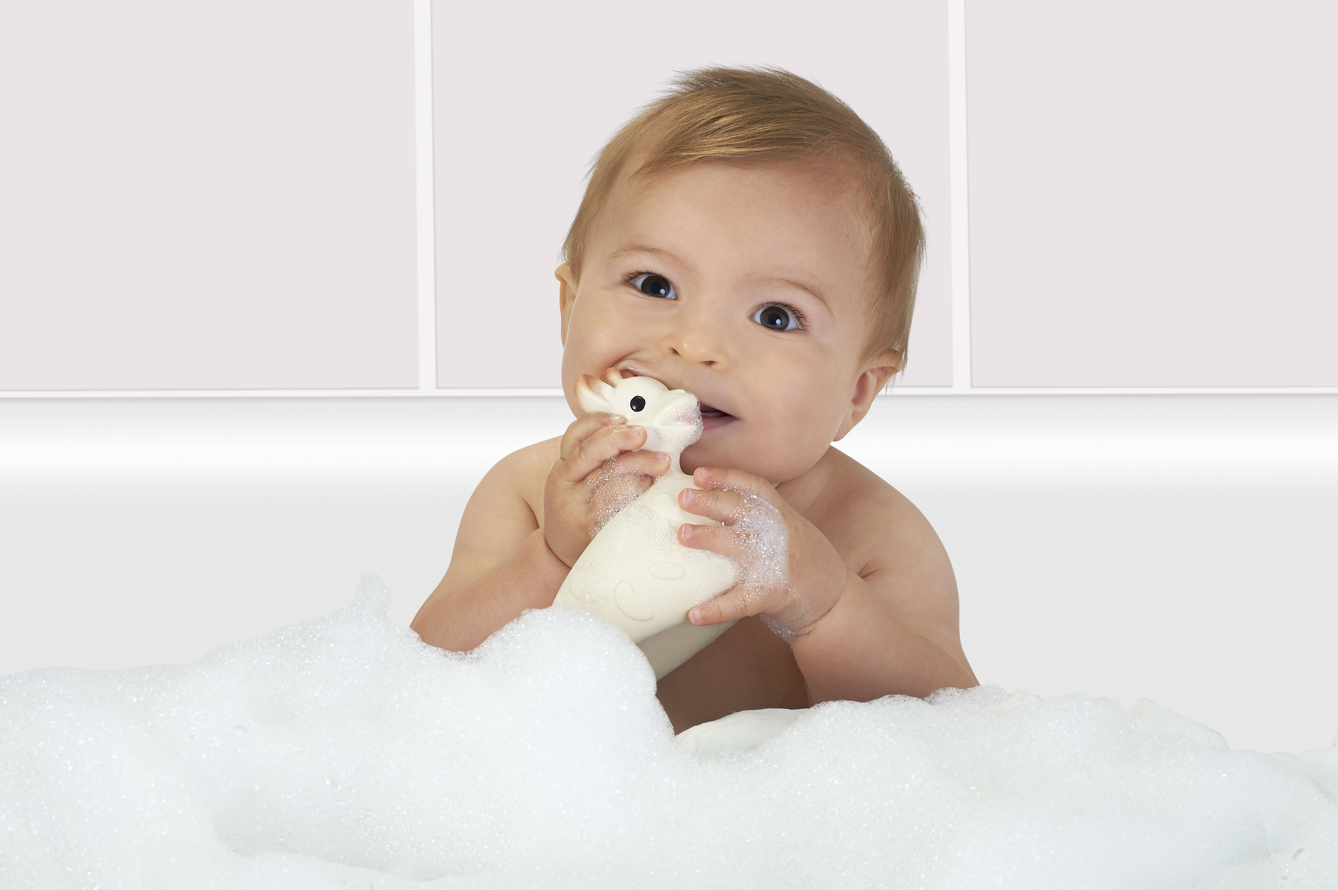 Sopure Bath toy Sophie la girafe (made from 100% natural rubber)