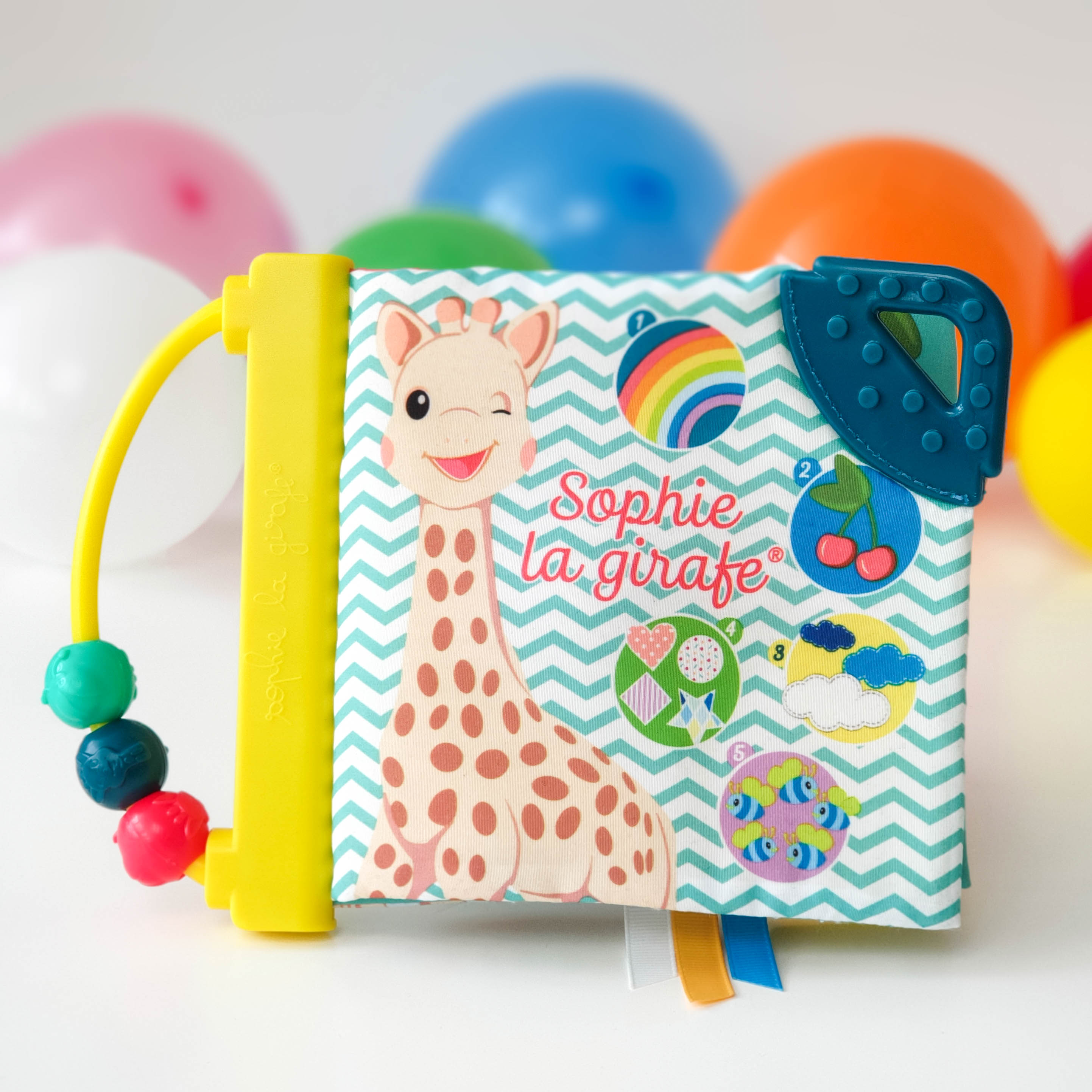 Early learning book Sophie la girafe