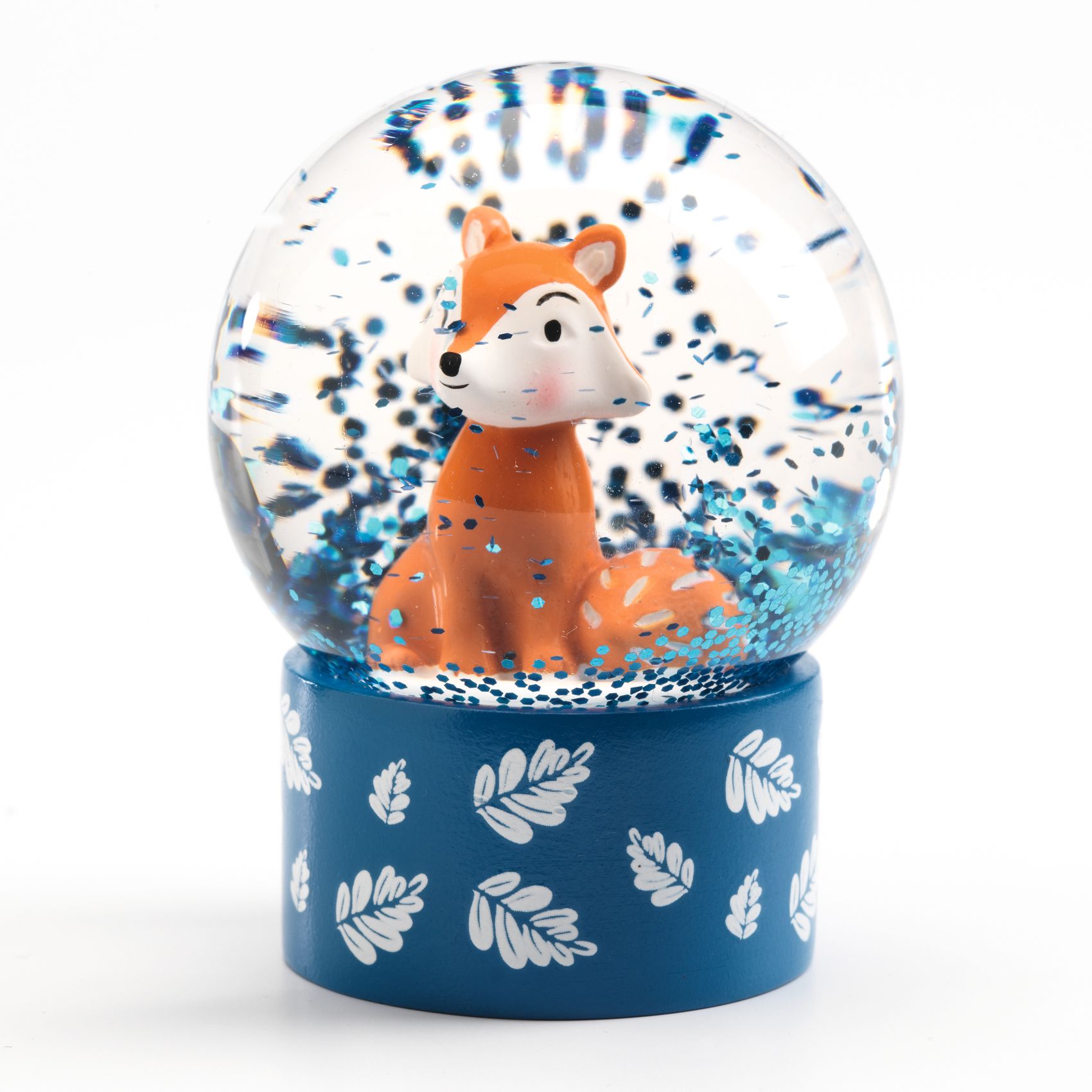 9 snowglobes display - So wild