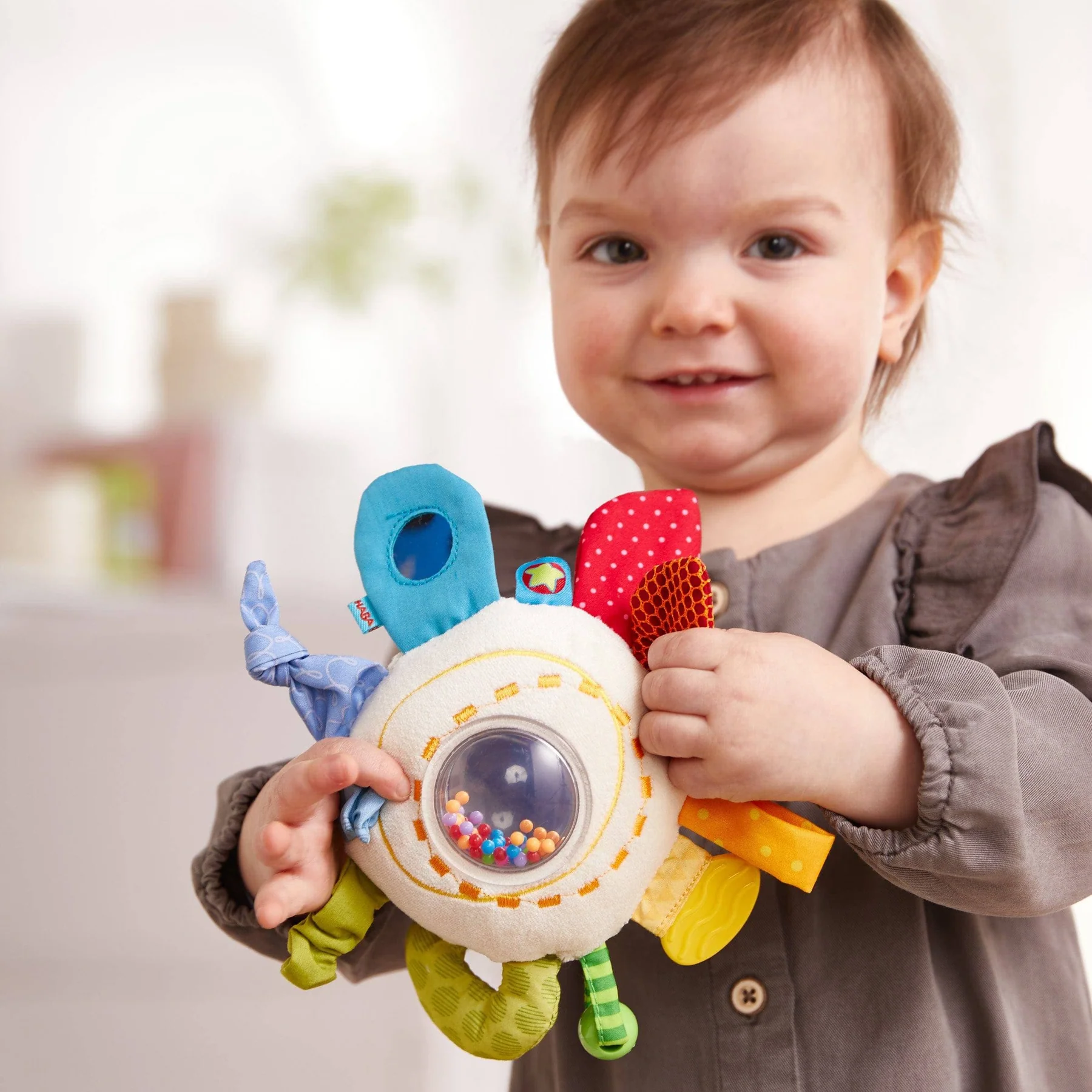 Teether Cuddly Rainbow Round