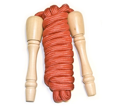 Skipping rope with varnished wooden-screw-handle