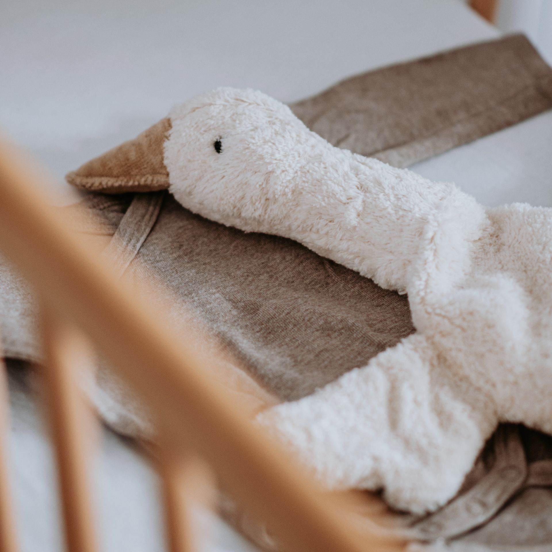 Cuddly animal Goose small | white