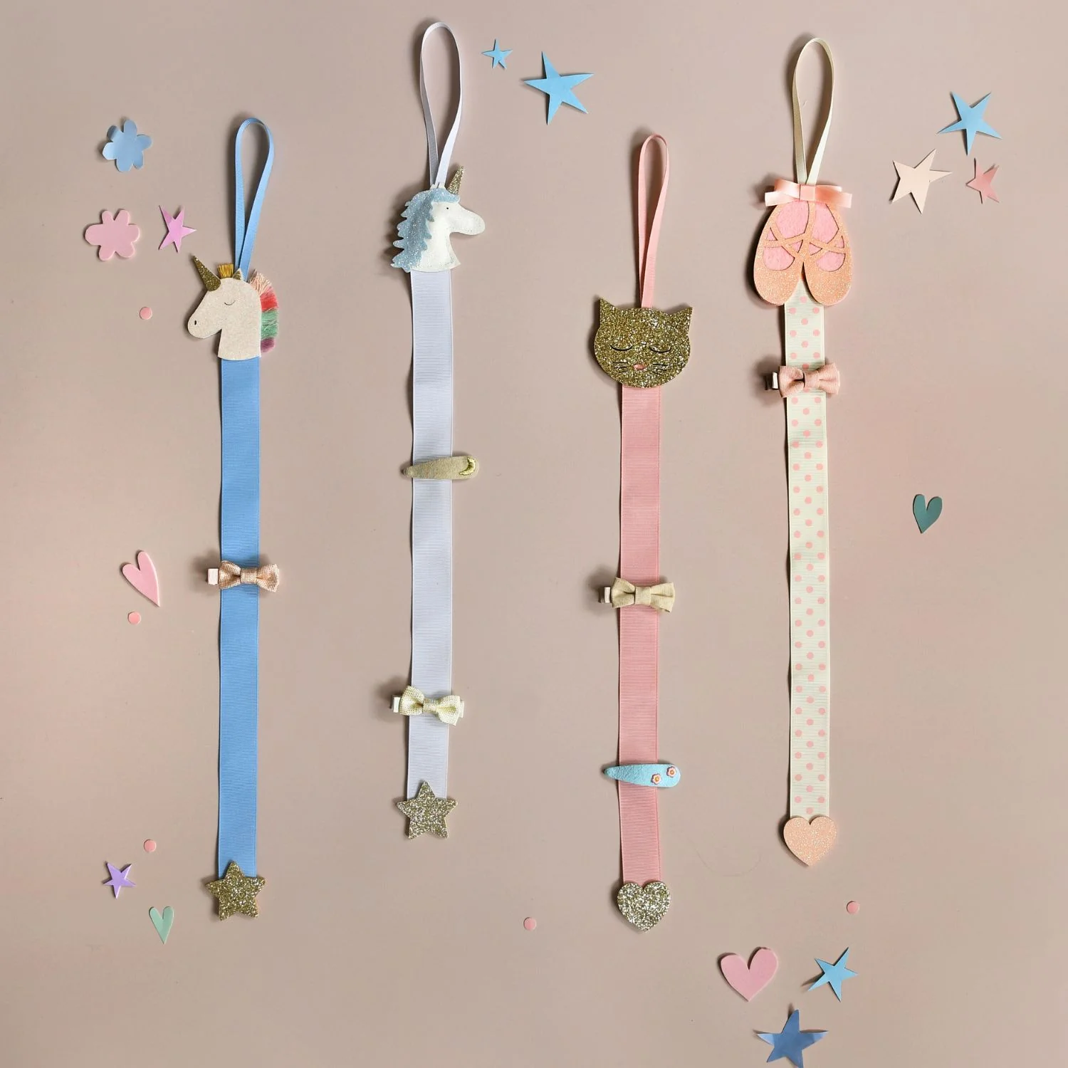 Rainbow Unicorn Clip Hanger- SS26