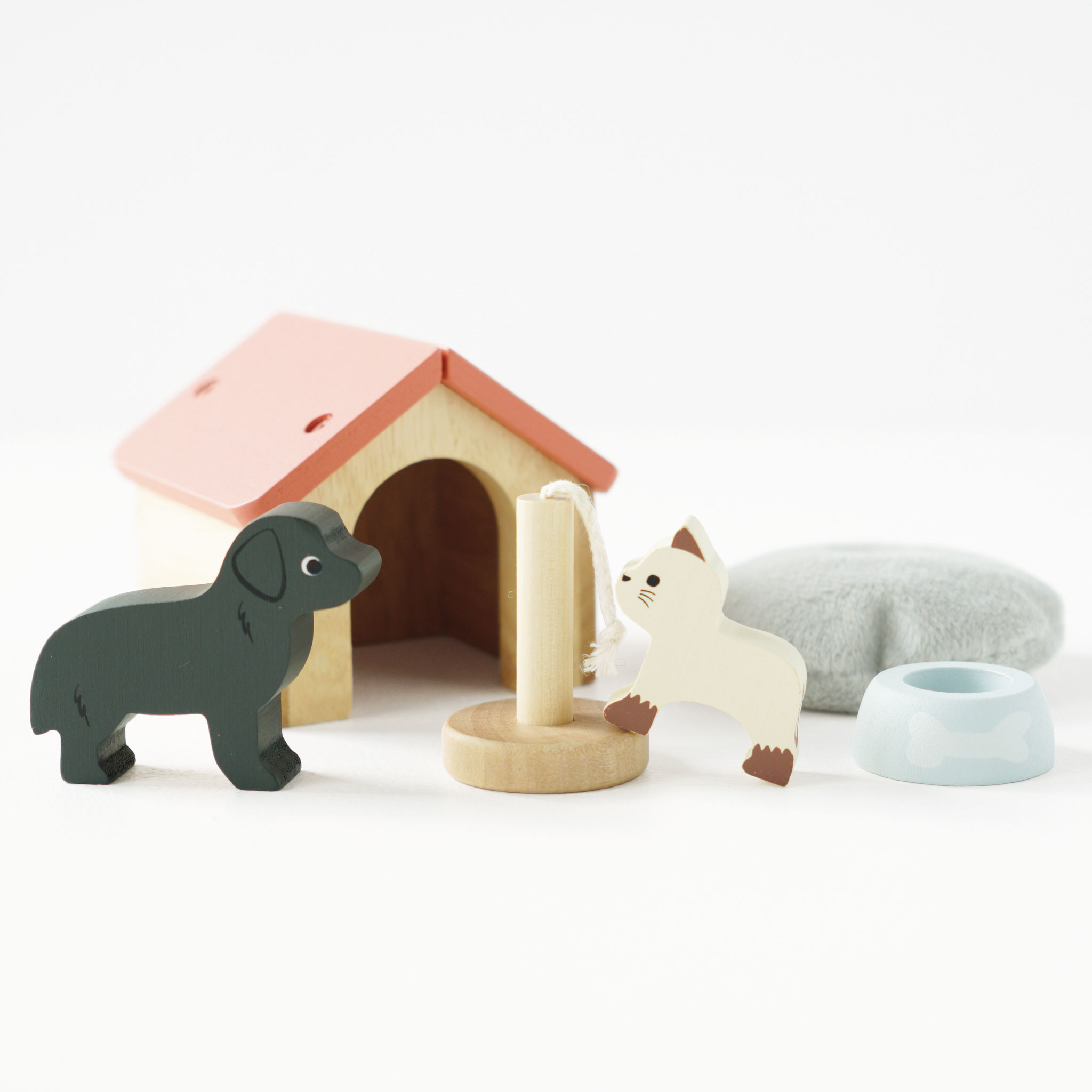 Dolls House Pet Set - 6 Piece (6) FSC 100%