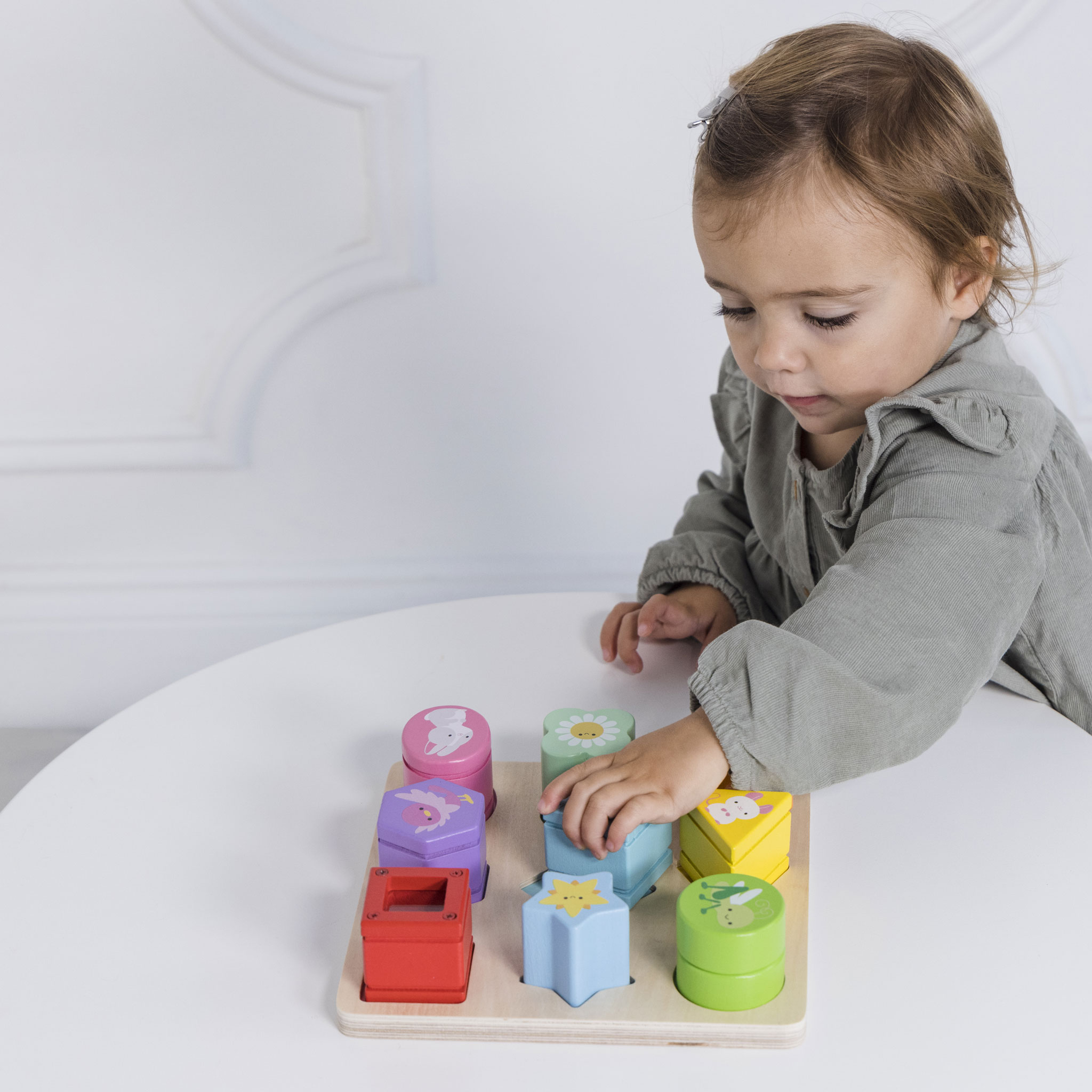 Rainbow Sensory Shape Sorter - 10 Piece (4) FSC 100%