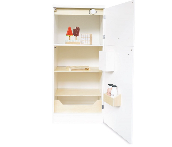 Kitchen Freestanding Fridge Freezer (1) FSC 100%