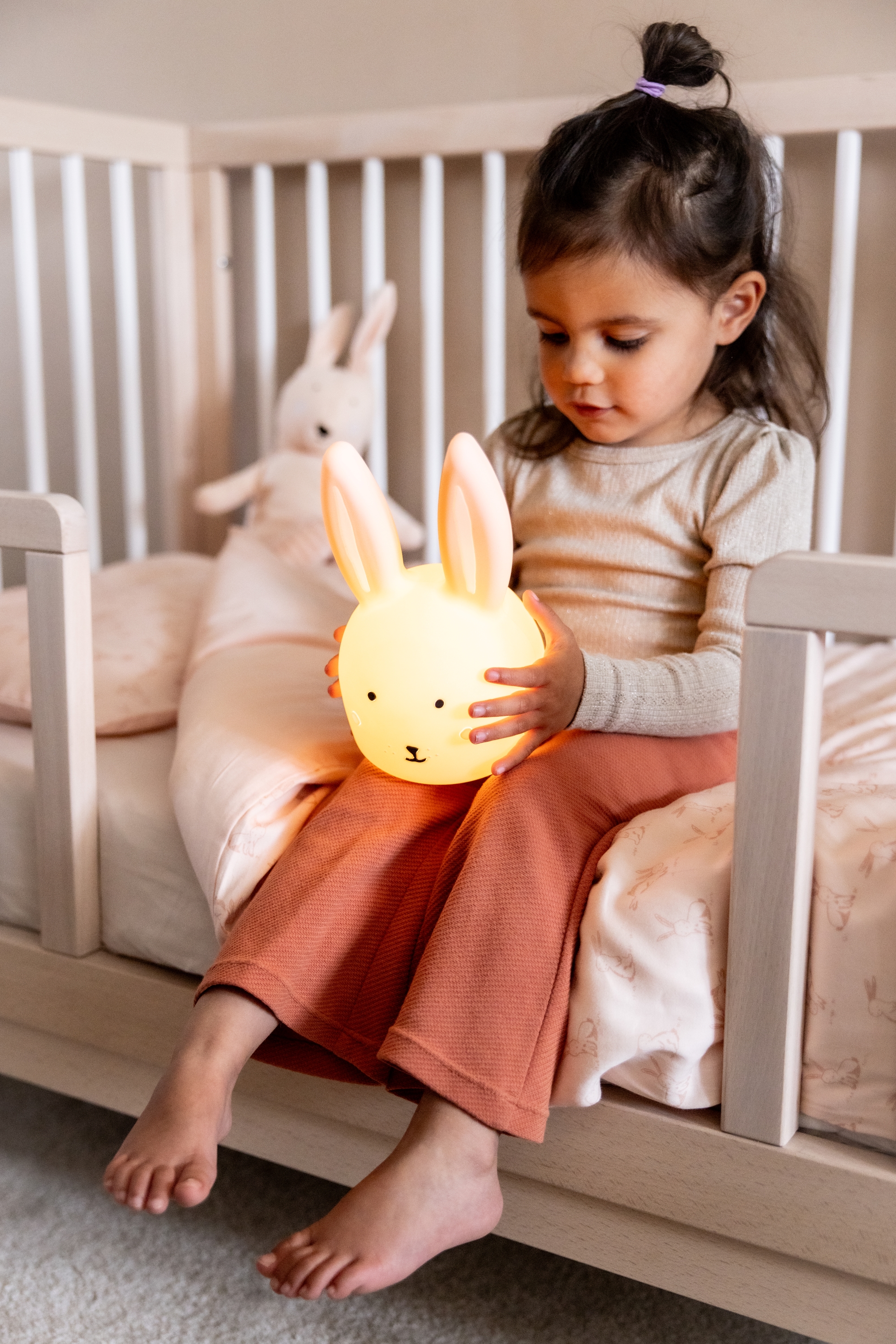 Night light - Mrs. Rabbit