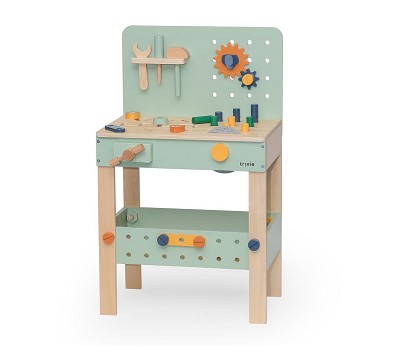 Wooden work bench