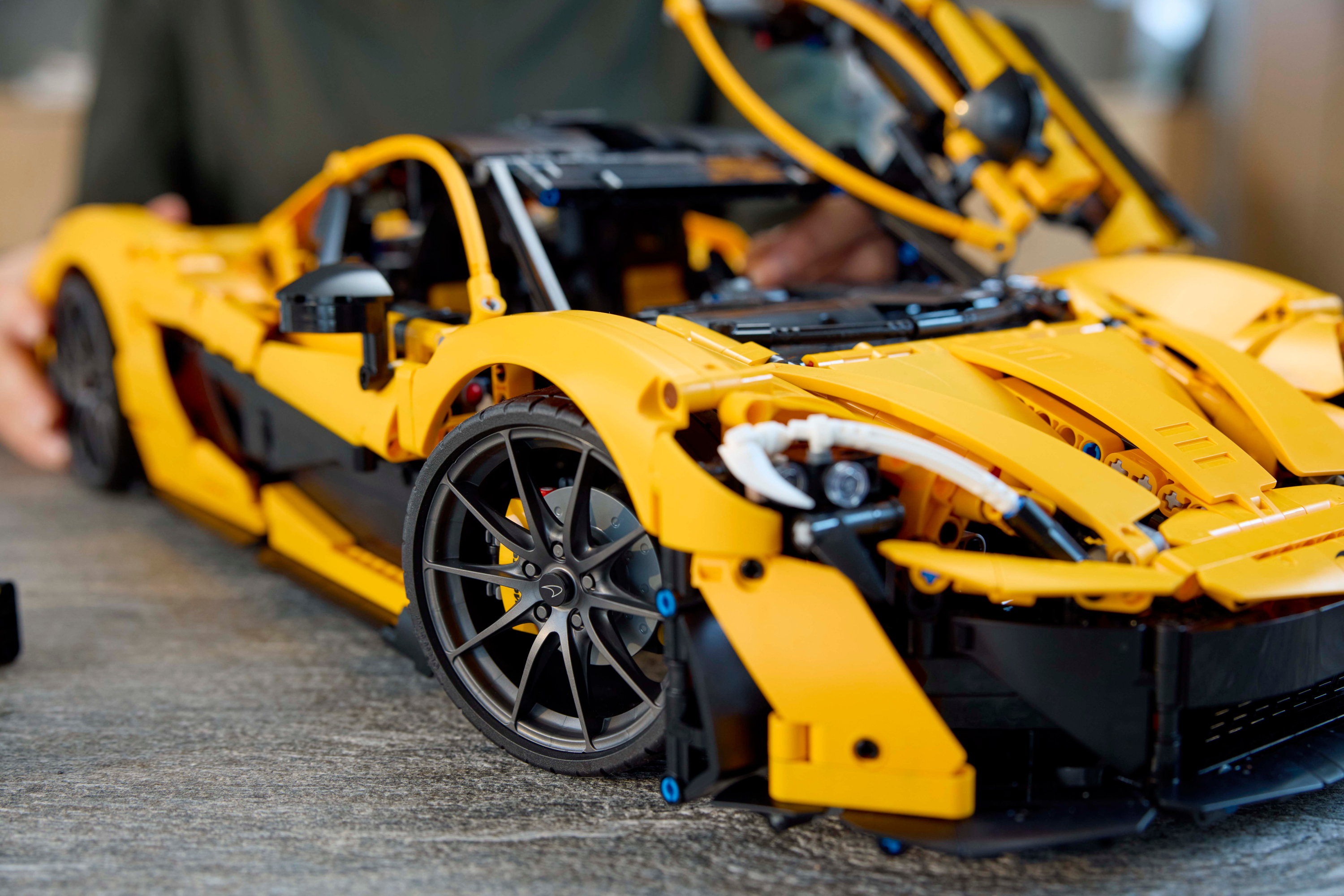6471558 - McLaren P1™