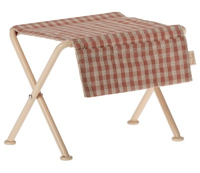 Nursery table. Micro