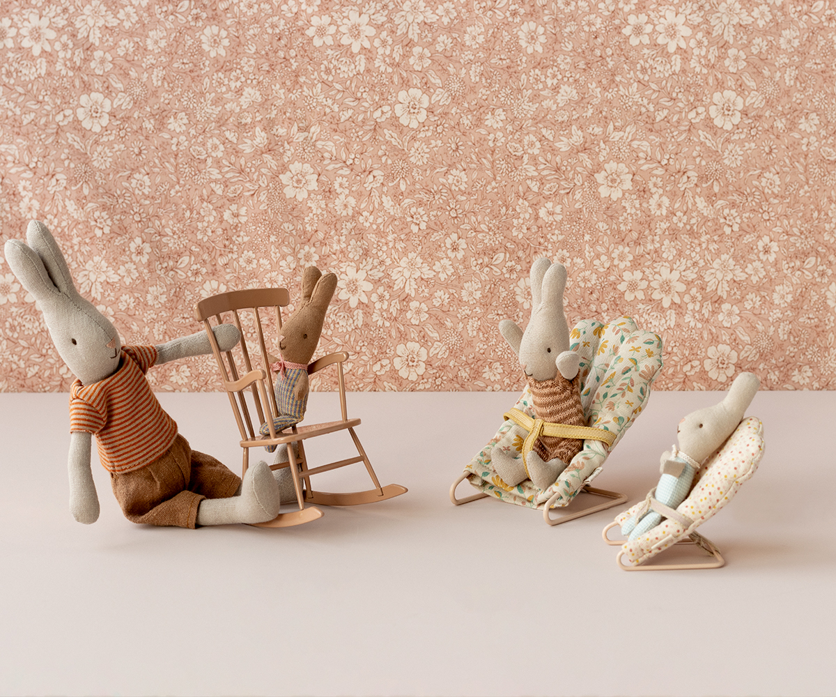Rabbit size 1. Classic - T-shirt and shorts