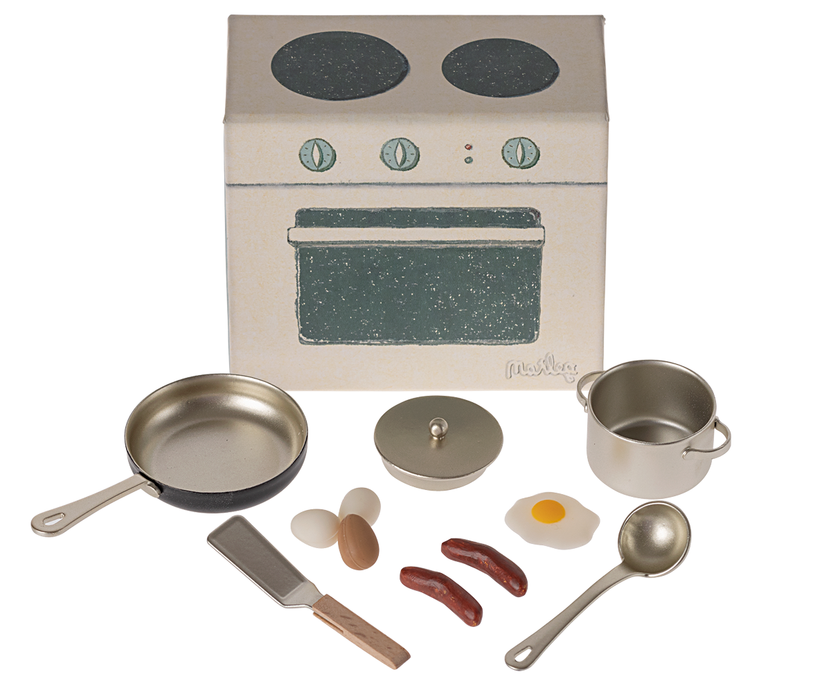 Cooking set. Mouse