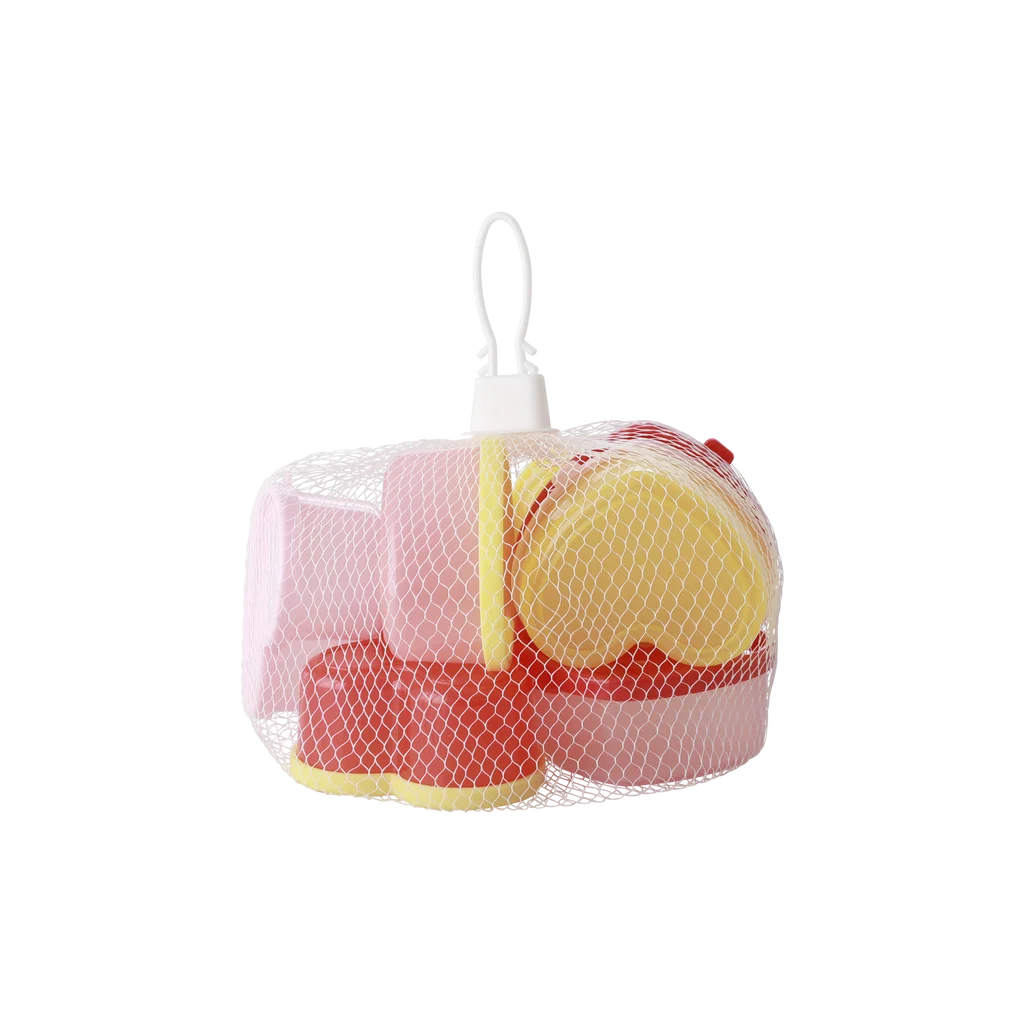 Plastic Food Keepers in Heart Shape - 3 Mixed Colors - 8 pcs. - Small - in a Net