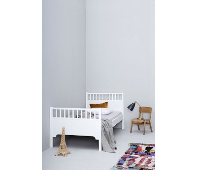 Classic bed 90x200 cm