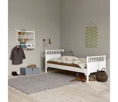 Classic bed 90x200 cm