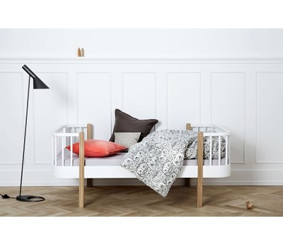 Original junior bed. 90x160 cm. white/oak