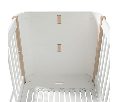 Mini+ cot bed incl. junior kit. 68x122/162 cm. white/oak