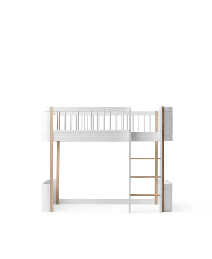 Mini+ cot bed incl. junior kit to low loft bed. white/oak