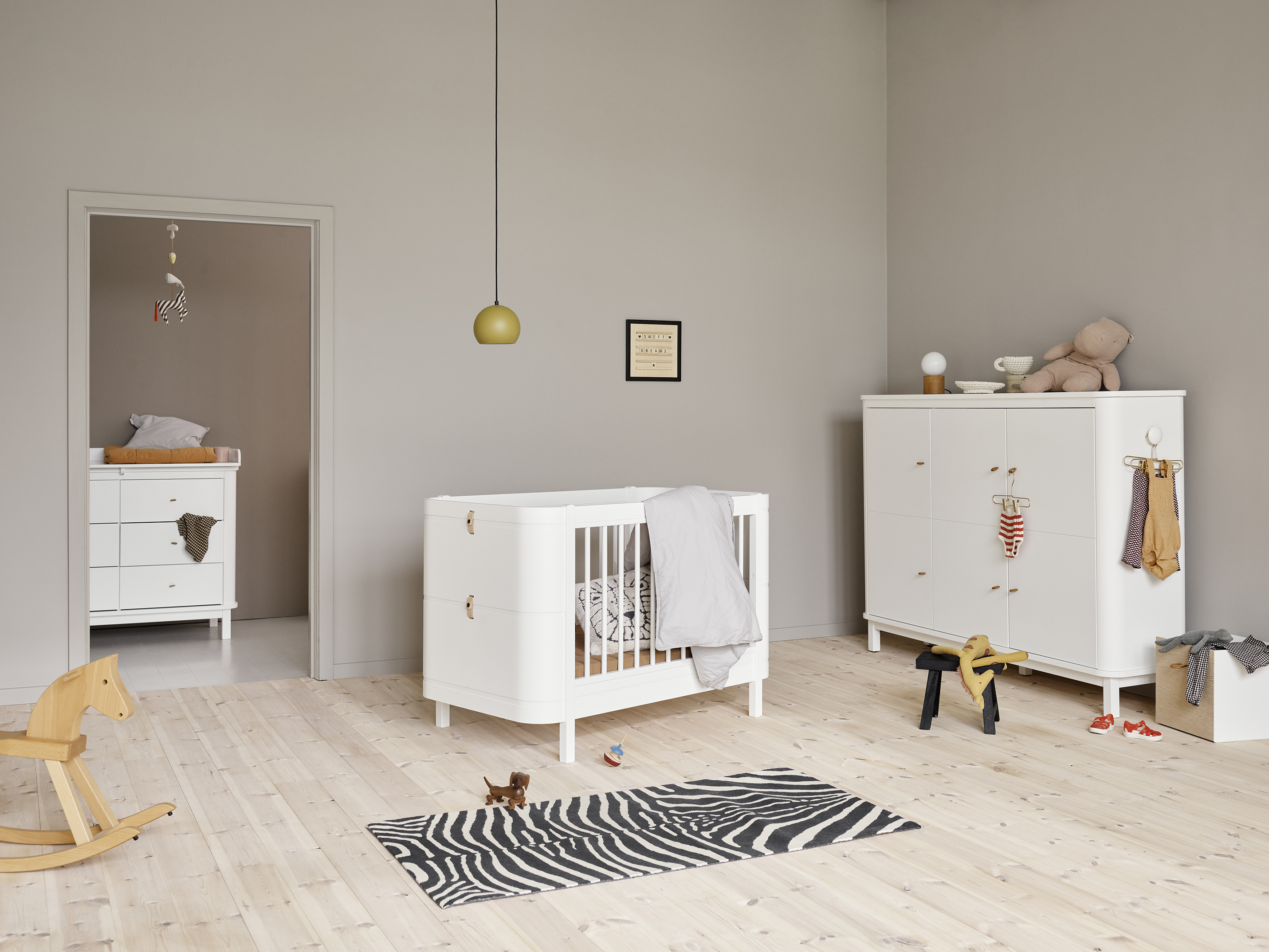 Mini+ cot bed excl. junior kit. 68x122 cm. white