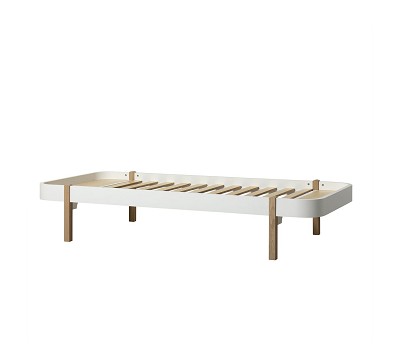 Lounger bed. 90x200 cm. white/oak