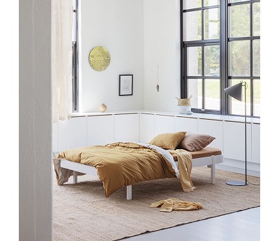 Lounger bed. 120x200 cm. white