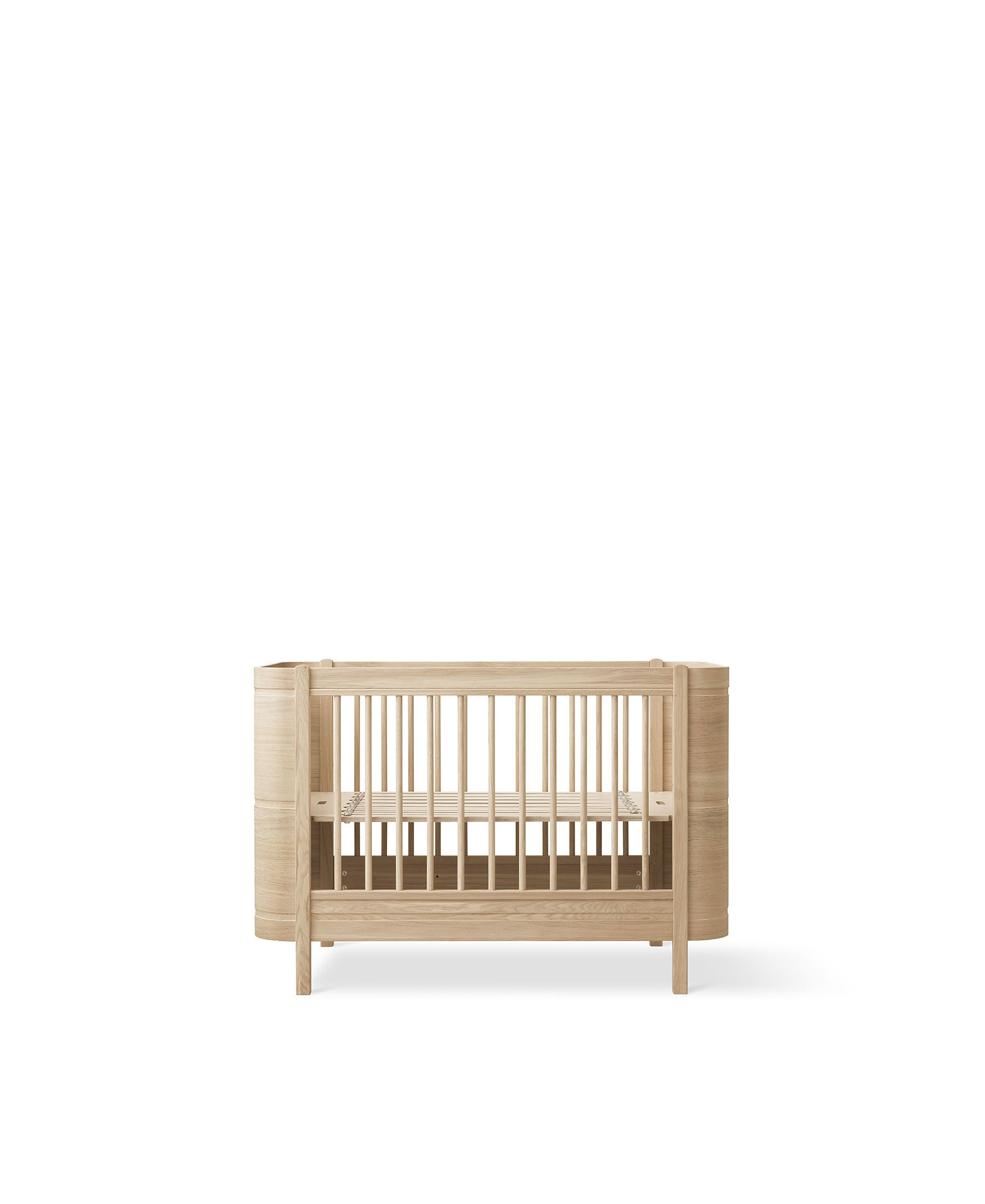Mini+ cot bed excl. junior kit. 68x122 cm. oak - new