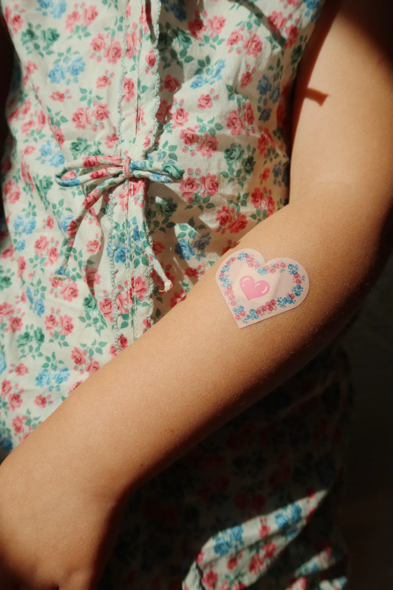 KISS AND COMFORT BANDAGES EU PINK MIX - SS26