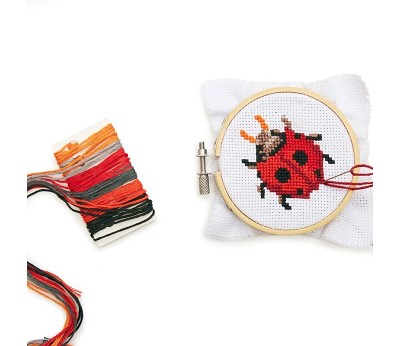 MINI CROSS STITCH KIT – LADYBUG
