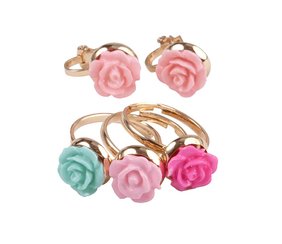 Boutique Rose Rings & Earring Set. 3 Rings. 1 Set of Clip on Earrings