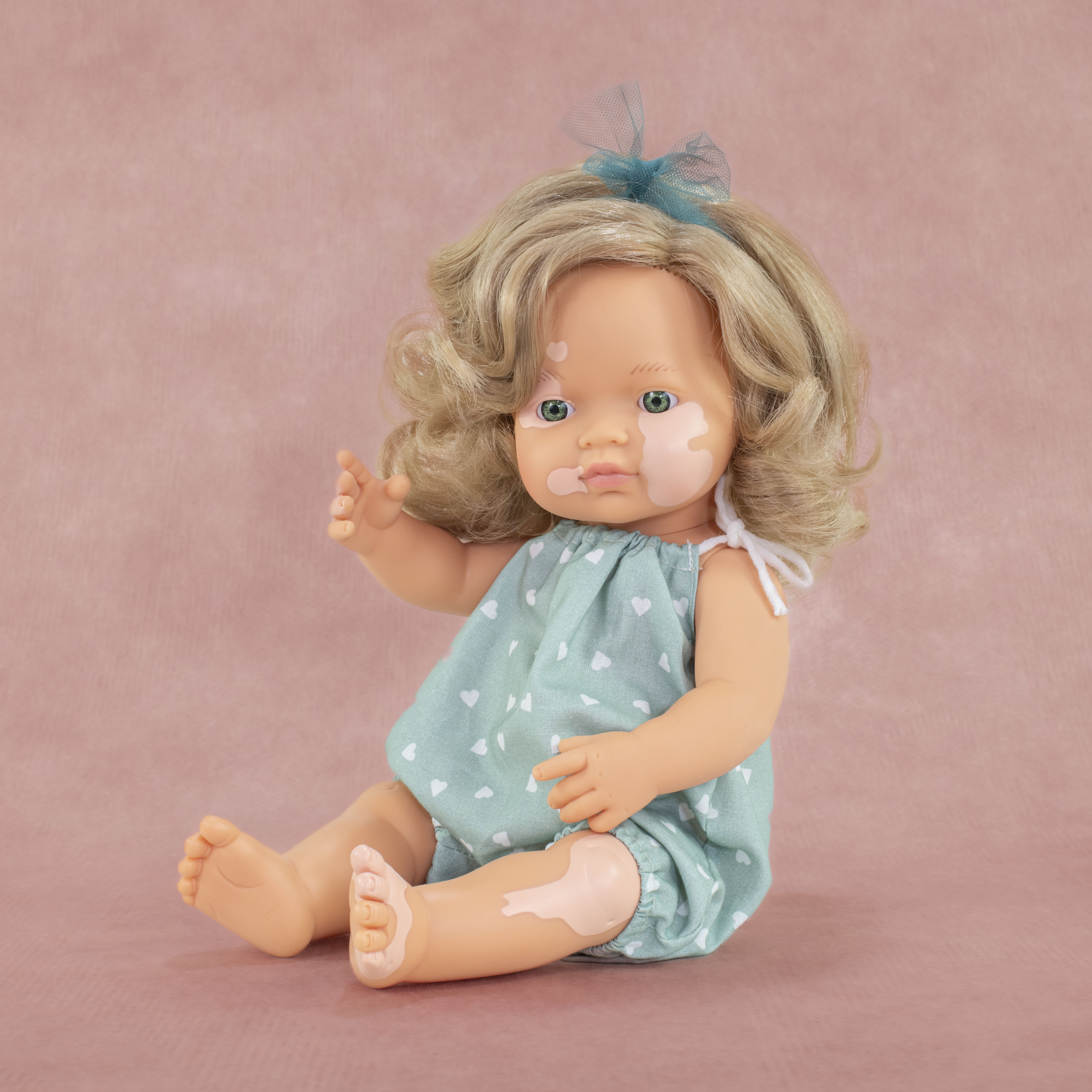 MF&M BABY DOLL GIRL W/VITILIGO 38CM