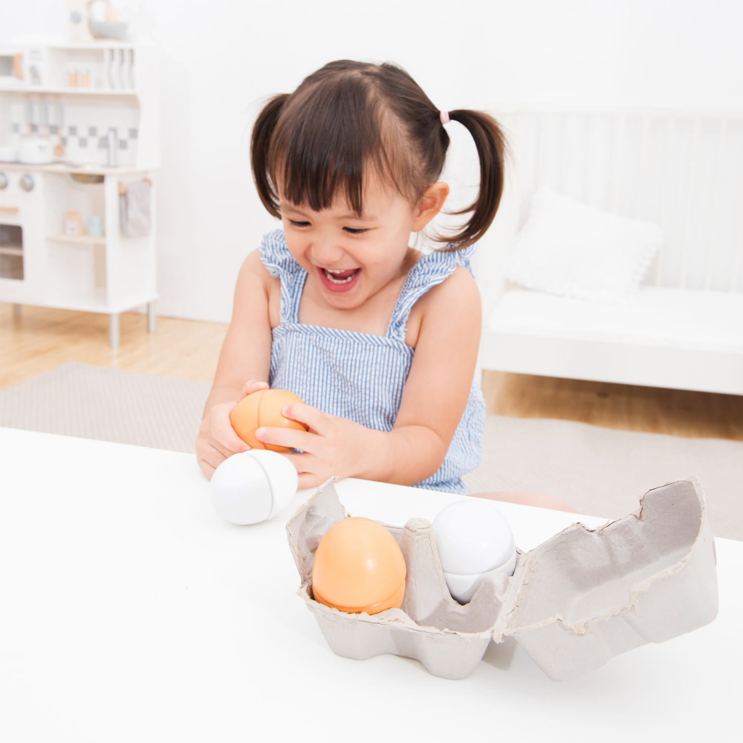 Toy eggs - 4 pieces
