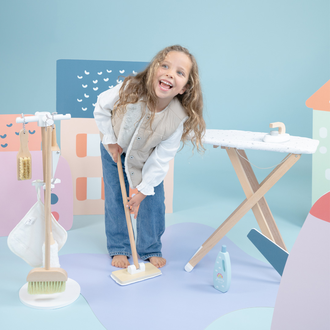 Cleaning playset