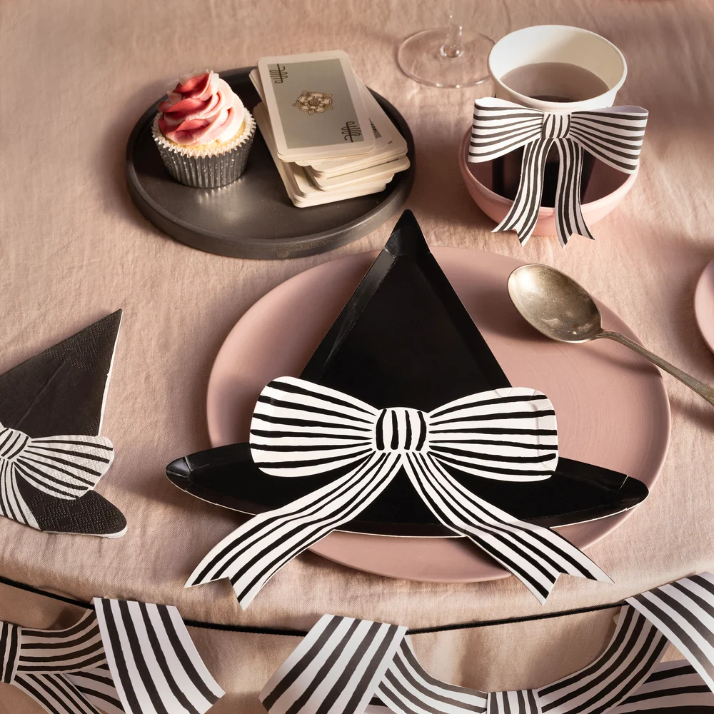 Black & White Stripy Bow Cups (x 8) AW26